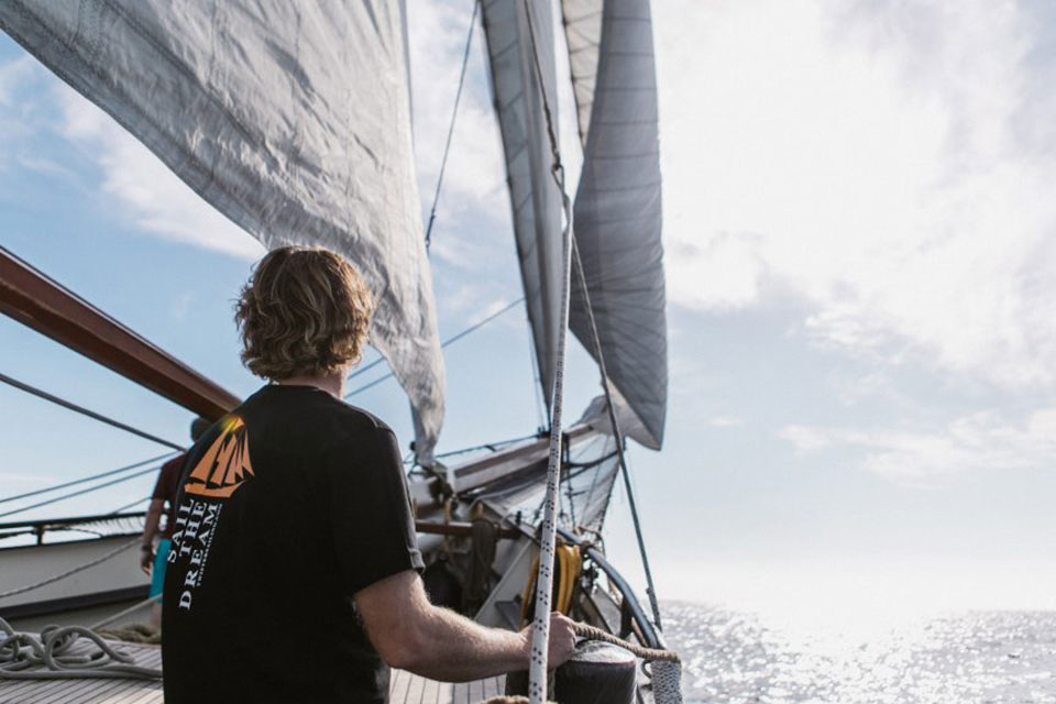 La mer se partage : quand l’économie collaborative redessine le monde maritime.